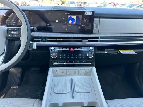 New 2025 Hyundai Santa Fe Calligraphy image 14