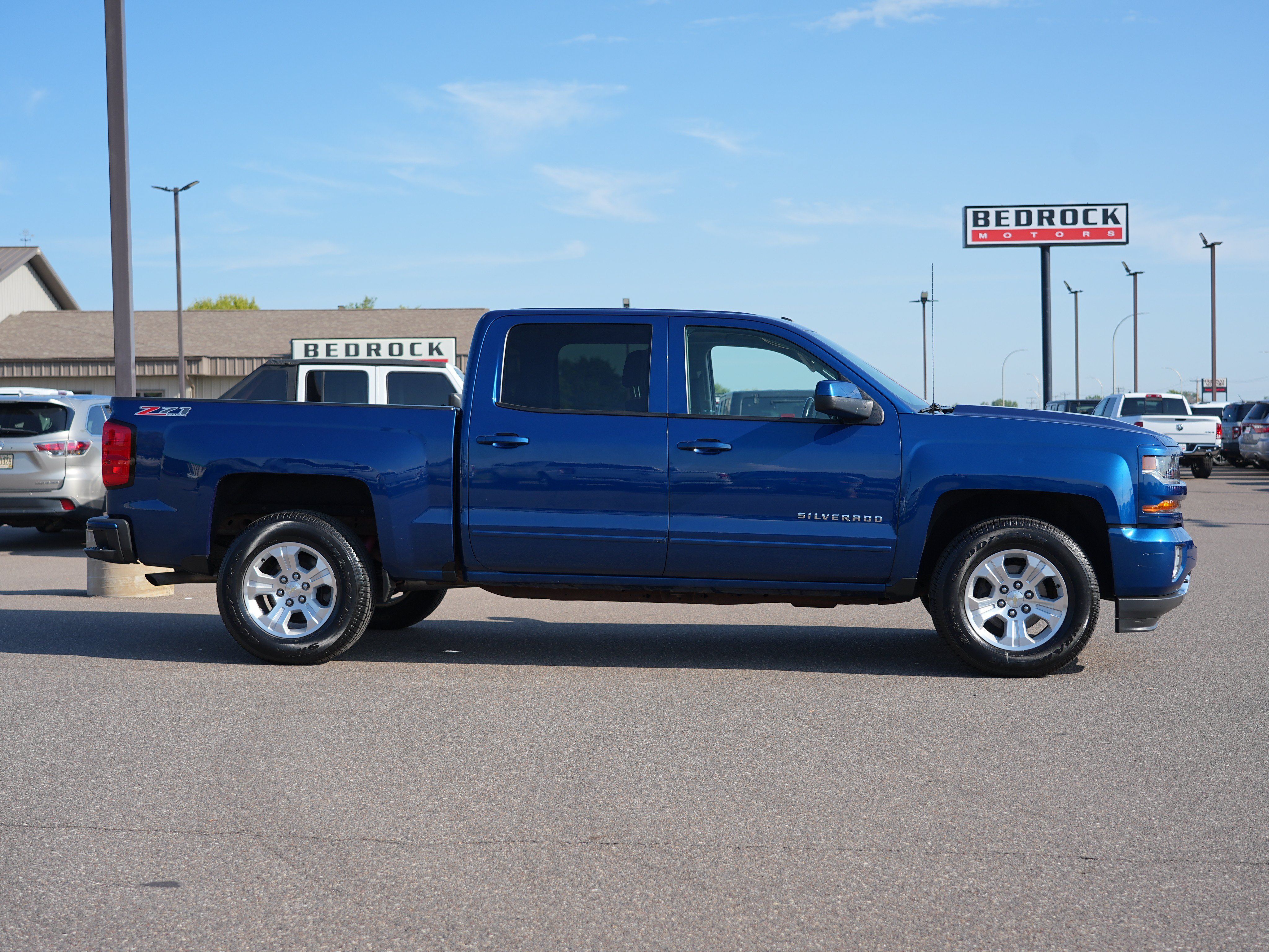 Used 2016 Chevrolet Silverado 1500 LT w/ All Star Edition AWD/4WD image 2