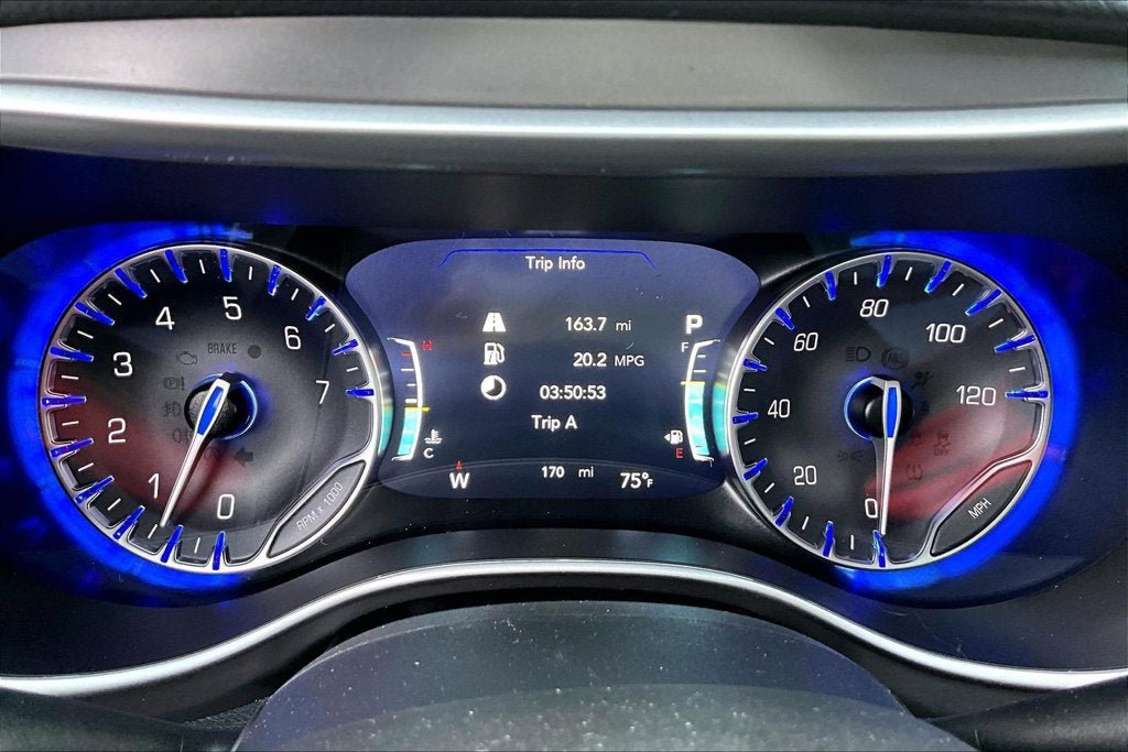 New 2027 Chrysler Pacifica Select FWD image 8