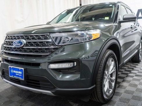 Used 2022 Ford Explorer XLT w/ Equipment Group 202A AWD/4WD image 2