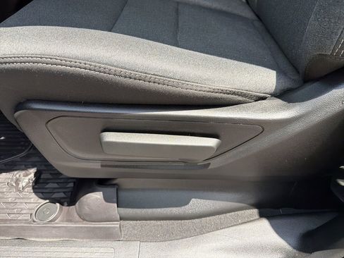 Used 2019 RAM 1500 Tradesman AWD/4WD image 19