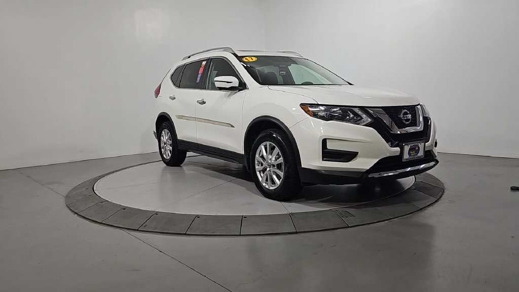 Used 2017 Nissan Rogue SV AWD/4WD image 8