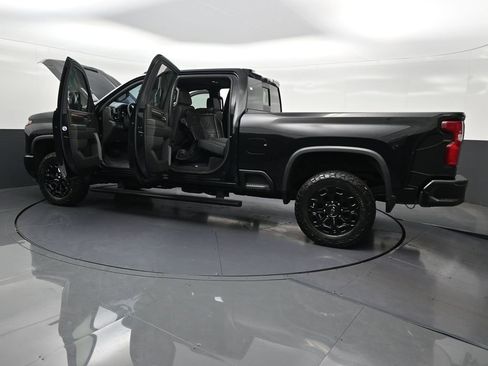 Used 2024 Chevrolet Silverado 2500 High Country w/ Midnight Edition AWD/4WD image 41