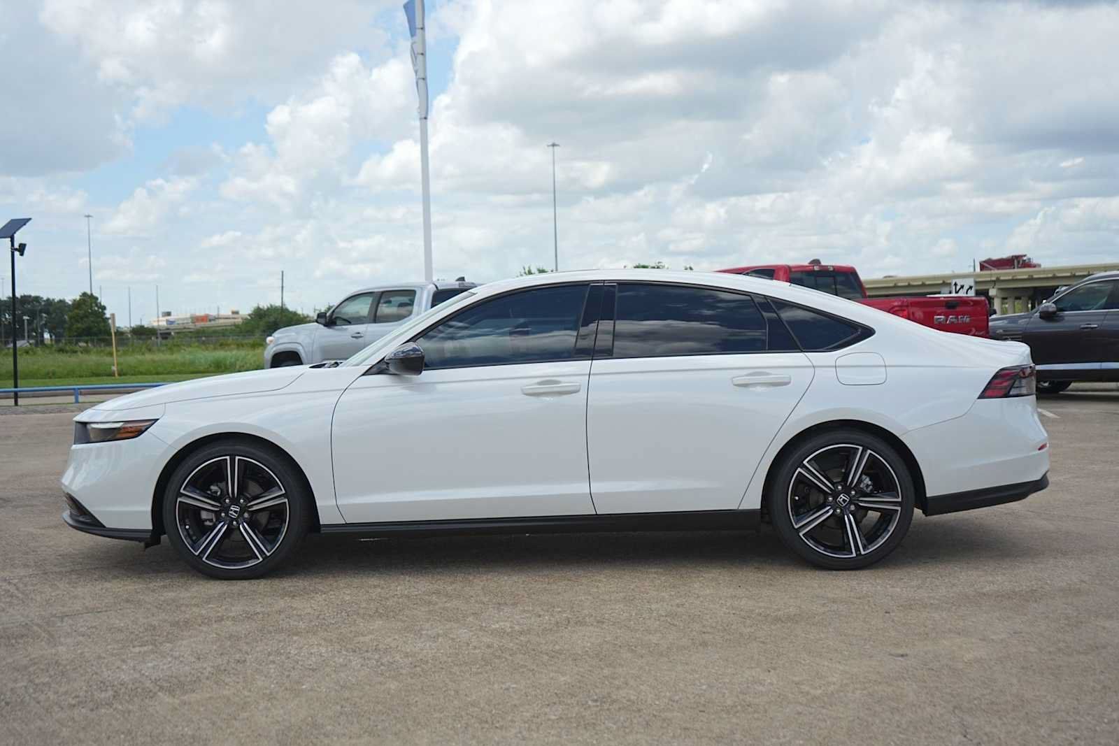 New 2026 Honda Accord SE image 3