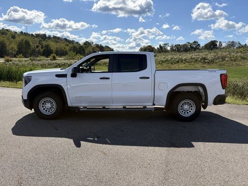 Used 2023 GMC Sierra 1500 Pro image 2