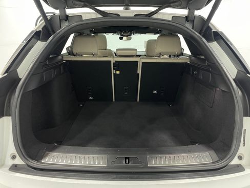 Used 2018 Land Rover Range Rover Velar R-Dynamic SE AWD/4WD image 26