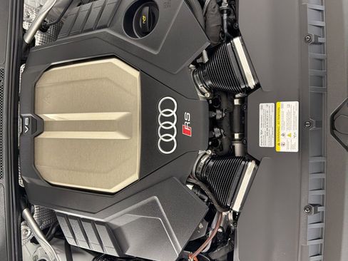 Used 2025 Audi RS 6 performance w/ Executive Package AWD/4WD image 24