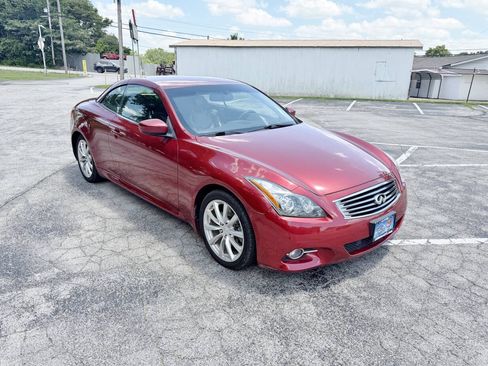 Used 2014 INFINITI Q60 Convertible w/ Premium Package RWD image 7