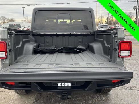 Used 2023 Jeep Gladiator Sport image 34