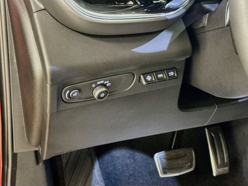 Used 2023 Buick Envision Essence w/ Technology Package I AWD/4WD image 10