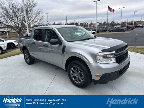 Used 2023 Ford Maverick XLT image 1
