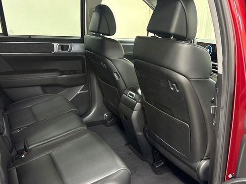 Used 2024 Hyundai Santa Fe Limited AWD/4WD image 34