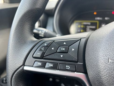 Certified 2023 Nissan Kicks SV image 10