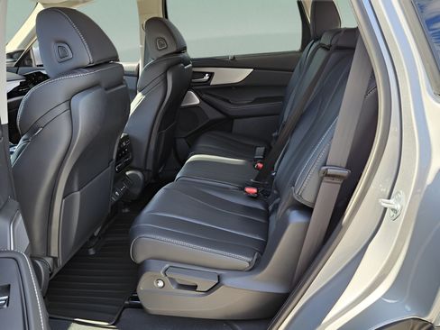 Used 2026 Acura MDX FWD w/ Technology Package image 12