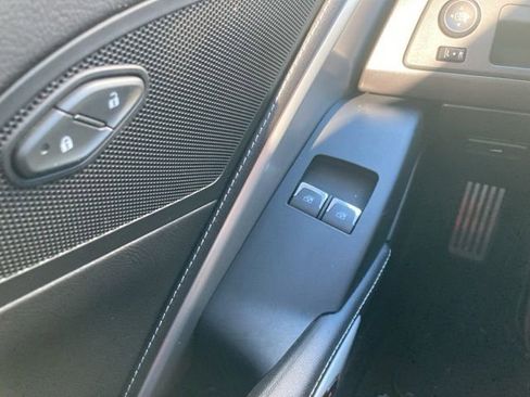 Used 2017 Chevrolet Corvette Stingray Coupe w/ Carbon Flash Badge Package image 15