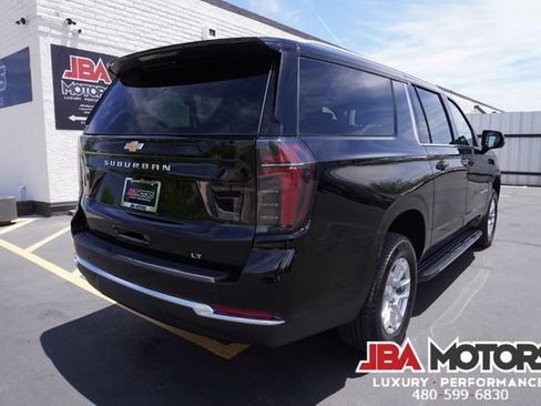 Used 2025 Chevrolet Suburban LT RWD image 72