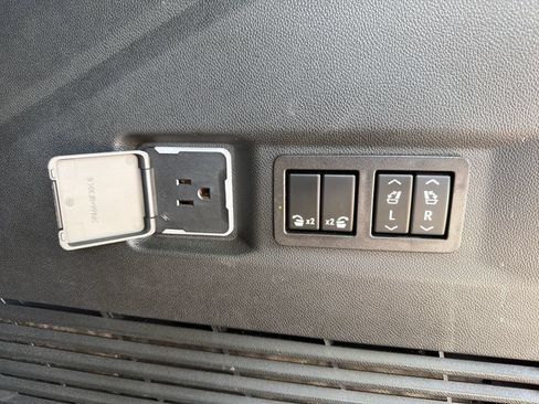 Used 2024 GMC Yukon Denali w/ Max Trailering Package AWD/4WD image 44