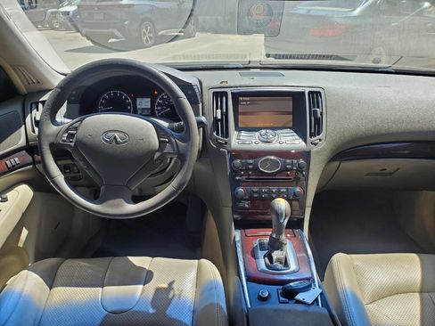 Used 2011 INFINITI G37 x Sedan w/ Premium Pkg image 15