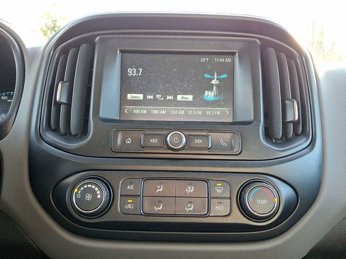 Used 2018 Chevrolet Colorado W/T image 16