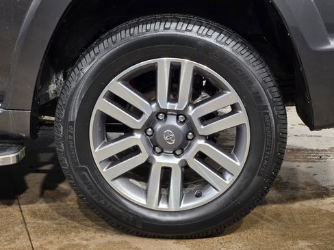 Used 2022 Toyota 4Runner TRD Sport RWD image 17