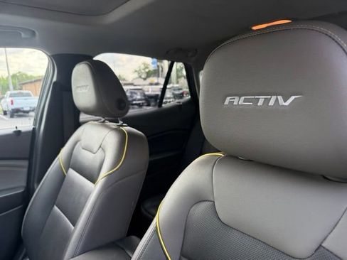 Used 2024 Chevrolet Trax ACTIV w/ Sunroof Package FWD image 8