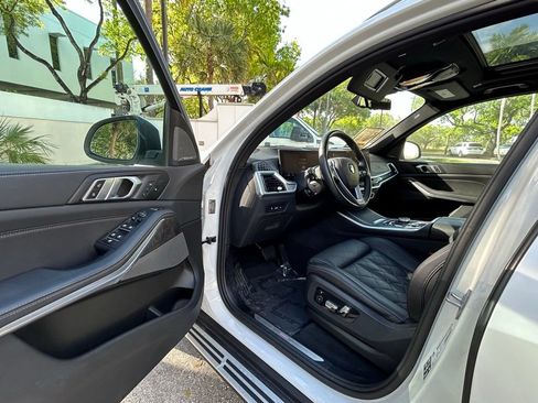 Used 2025 BMW X5 xDrive40i AWD/4WD image 15