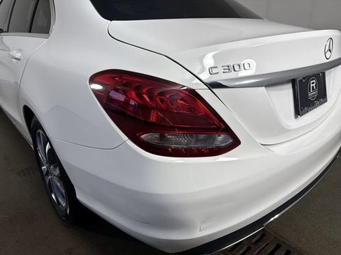 Used 2018 Mercedes-Benz C 300 Sedan image 29
