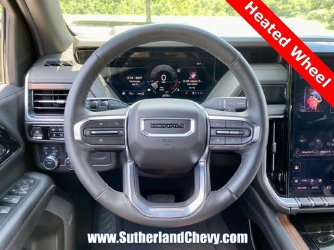 Certified 2025 GMC Yukon XL Denali image 21