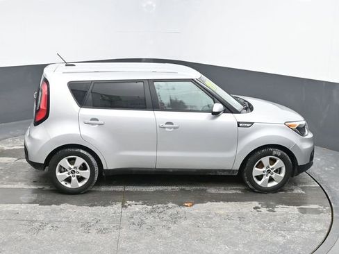 Used 2019 Kia Soul image 27
