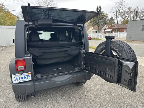 Used 2017 Jeep Wrangler Unlimited Sport w/ Quick Order Package 24S image 33