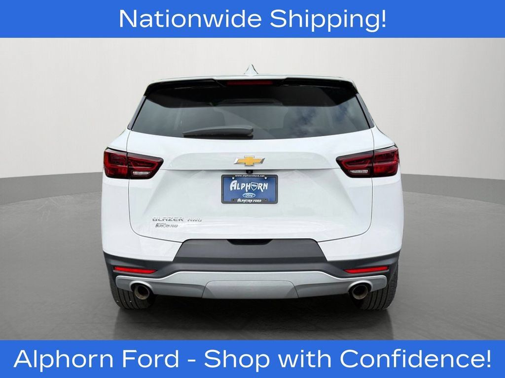 Used 2023 Chevrolet Blazer LT AWD/4WD image 4