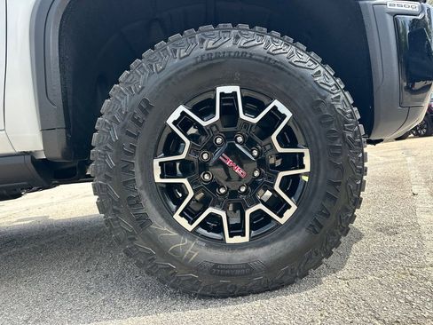 New 2026 GMC Sierra 2500 AT4X AWD/4WD image 13