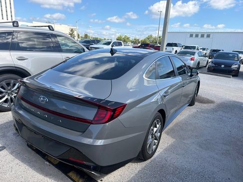 Used 2022 Hyundai Sonata SEL w/ Convenience Package FWD image 5