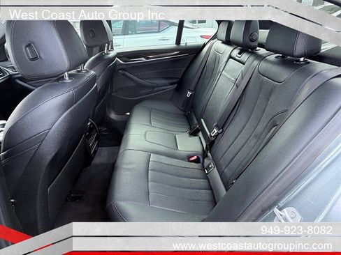 Used 2021 BMW 530i w/ Convenience Package RWD image 12