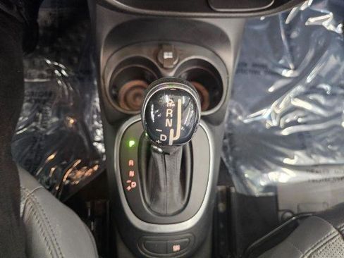 Used 2017 FIAT 500L Trekking FWD image 17