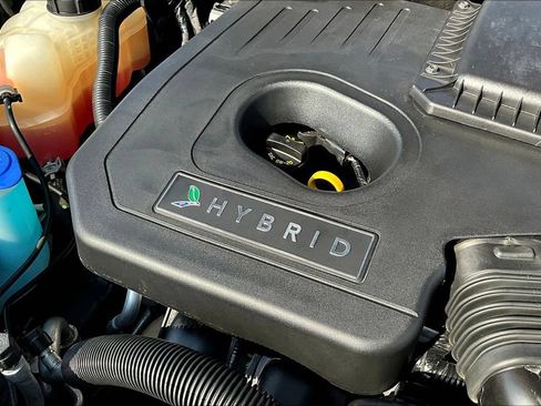 Used 2018 Lincoln MKZ Reserve FWD image 33