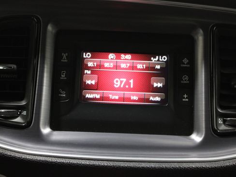 Used 2016 Dodge Challenger R/T image 13