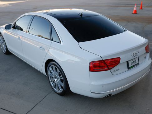 Used 2014 Audi A8 L TDI w/ Premium Package image 10