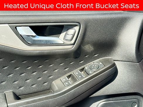 Used 2020 Ford Escape SE image 17