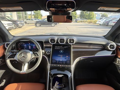 Certified 2026 Mercedes-Benz GLC 300 4MATIC image 25