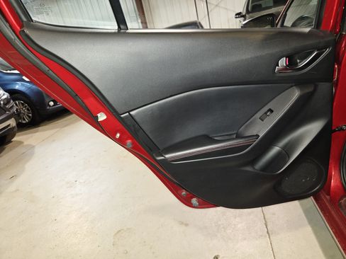 Used 2014 MAZDA MAZDA3 s Touring FWD image 19