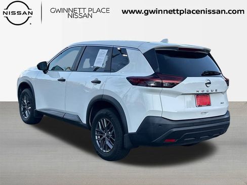 Certified 2021 Nissan Rogue S image 7