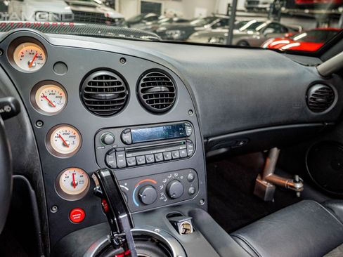 Used 2006 Dodge Viper SRT-10 image 16