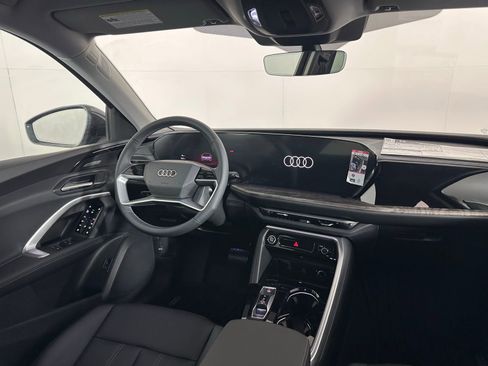 Used 2025 Audi Q5 Premium Plus w/ Premium Plus image 14