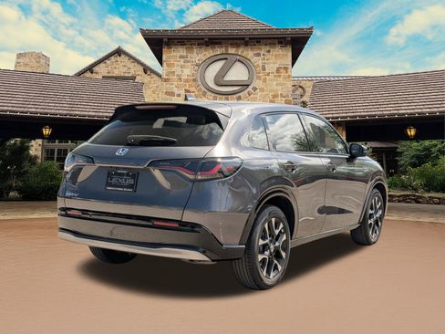 Used 2026 Honda HR-V EX-L image 2