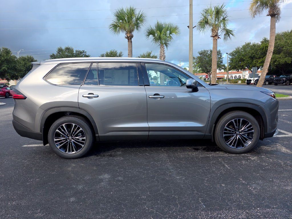 New 2026 Toyota Grand Highlander AWD Hybrid image 12