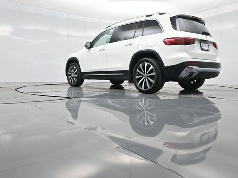 Used 2022 Mercedes-Benz GLB 250 image 42