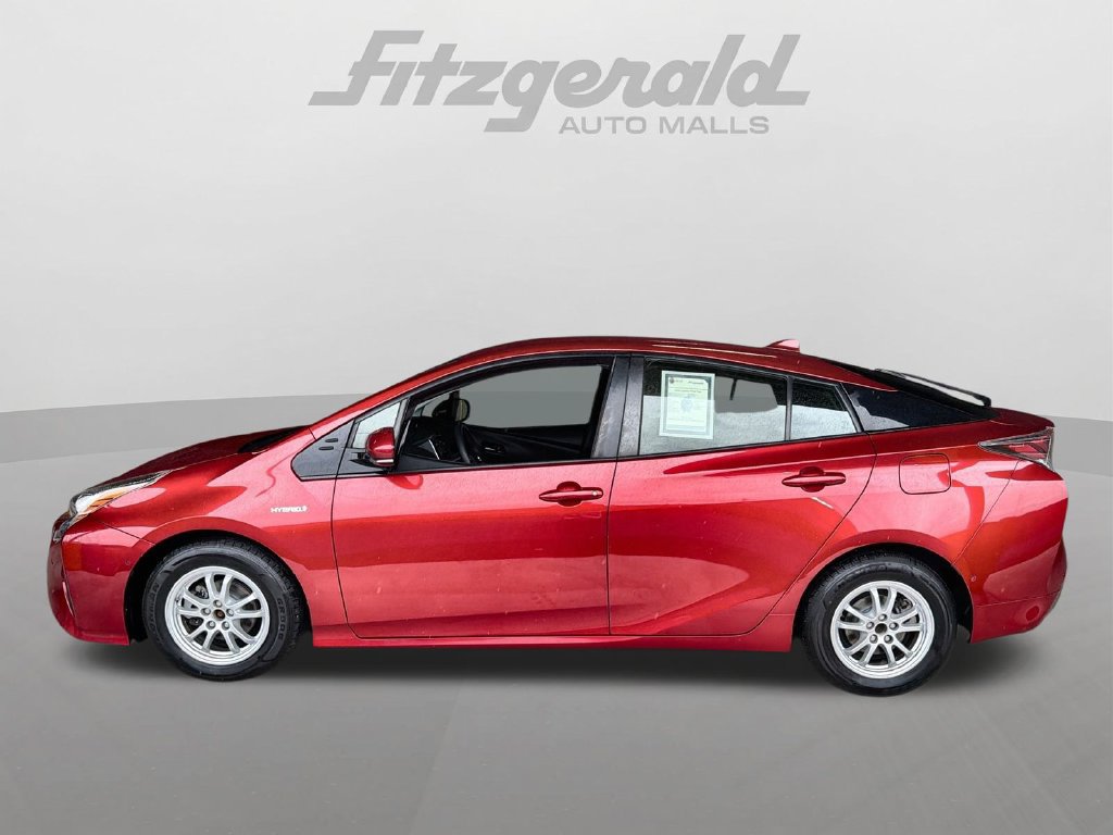 Used 2018 Toyota Prius Two w/ Prius Two Safety Plus Package FWD image 11