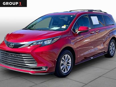 Certified 2026 Toyota Sienna XLE