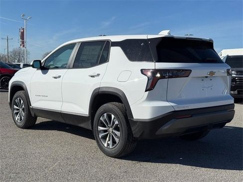 New 2026 Chevrolet Equinox LT w/ Convenience Package II image 3